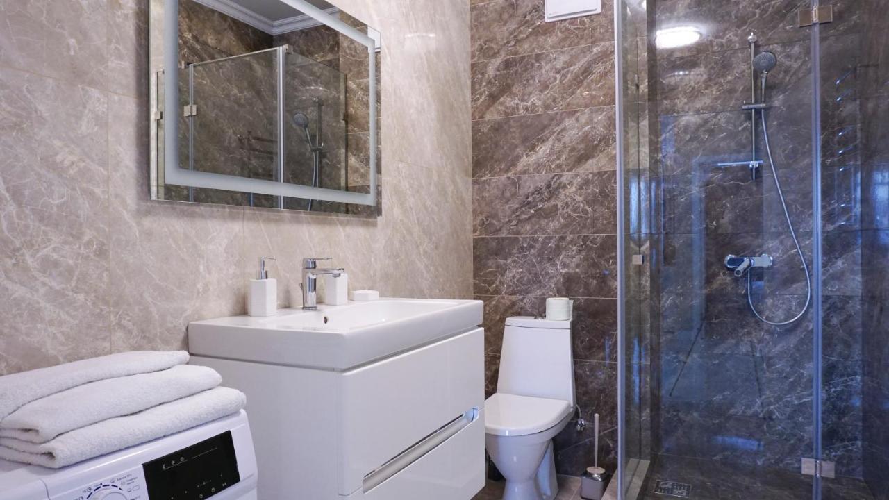 Luxury Apartment Near Metro Station Osokorky Kyiv Exterior photo