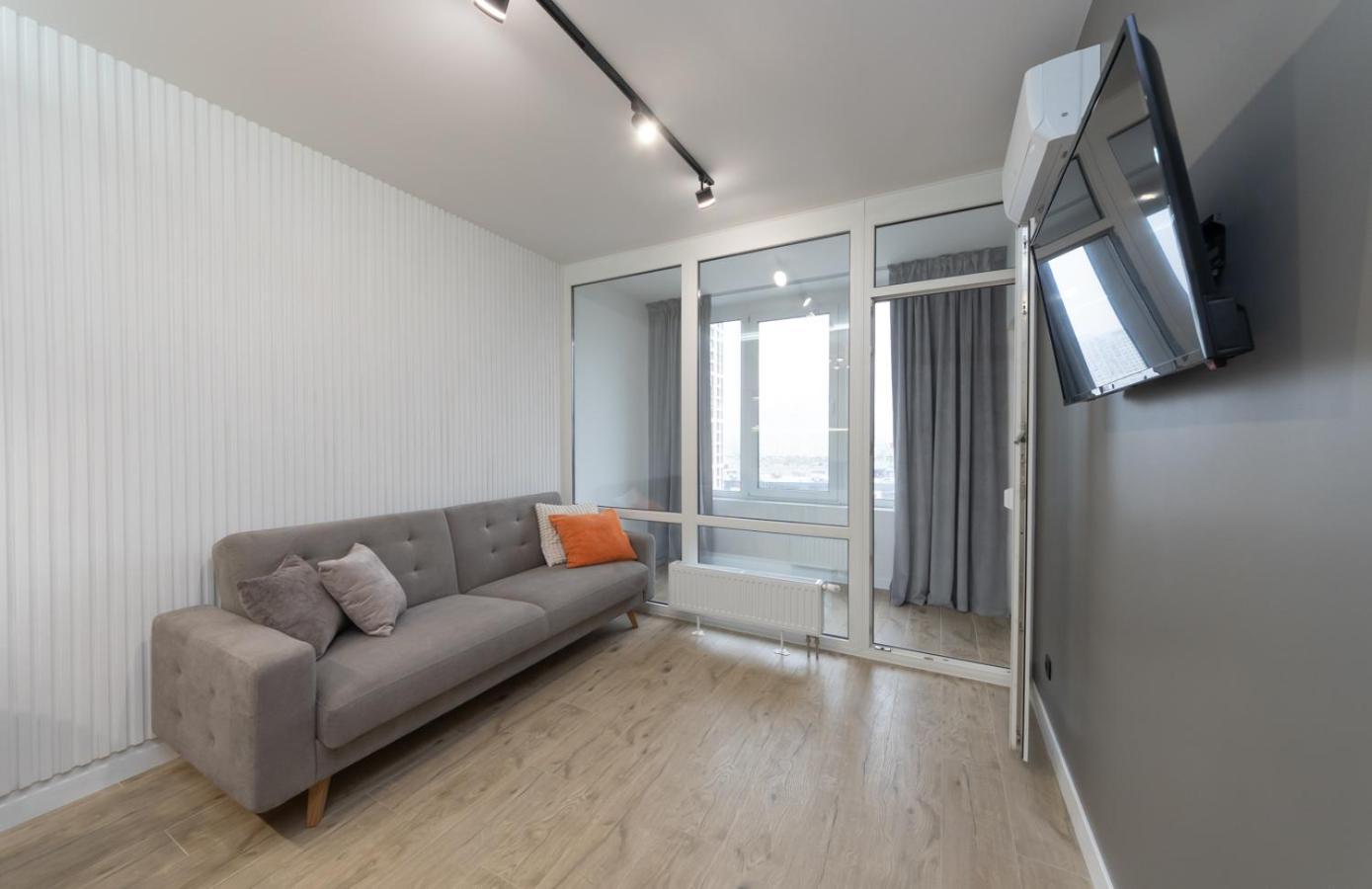 Luxury Apartment Near Metro Station Osokorky Kyiv Exterior photo